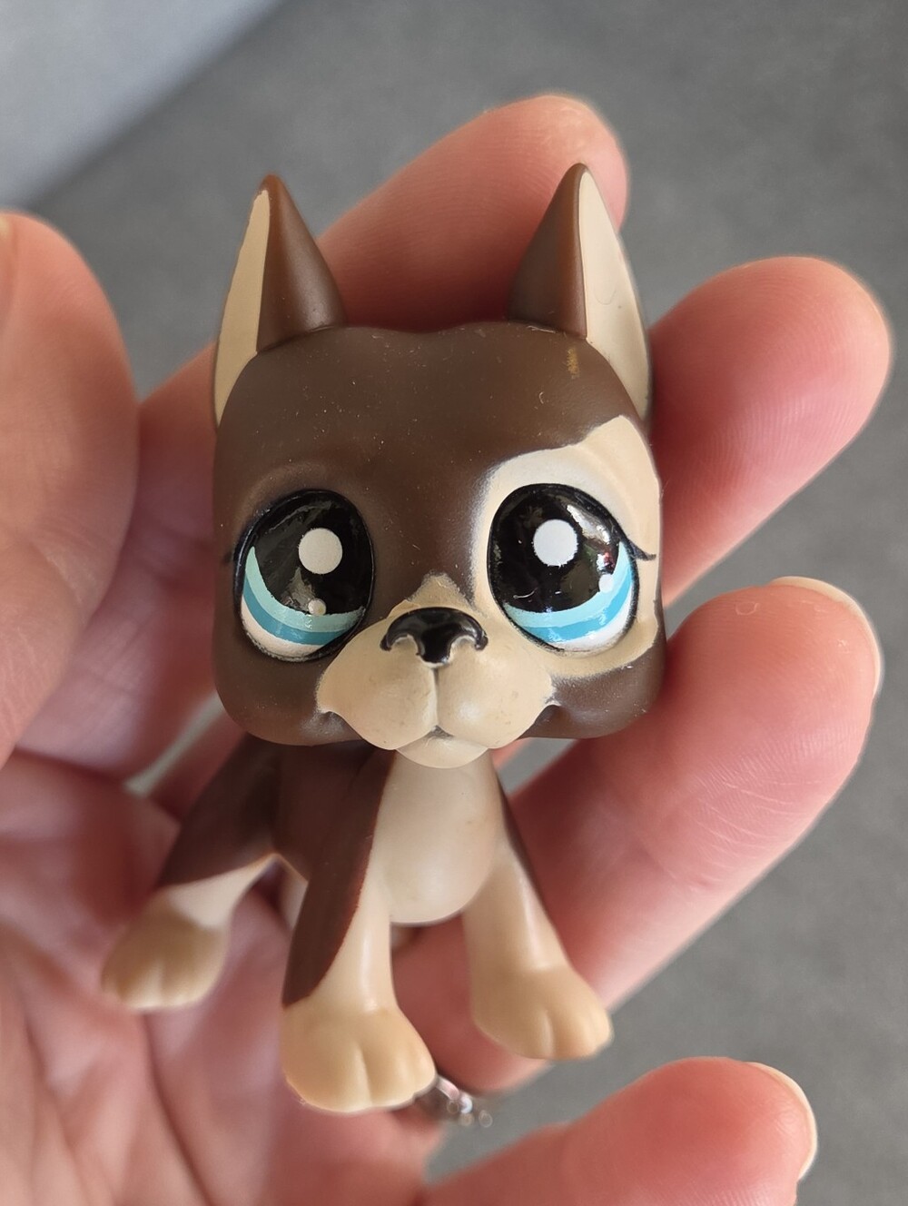 Authentic LPS Littlest Pet Shop Great Dane #817 Blue Eyes 2007